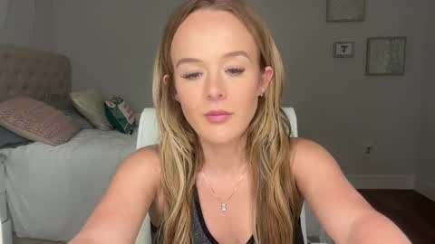 Amber online show from November 7, 1:08 am