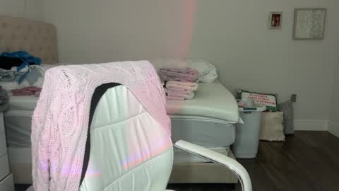 Amber online show from April 2, 1:57 am