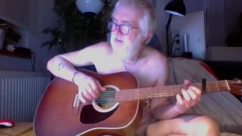 Amberr11 online show from December 20, 11:44 pm