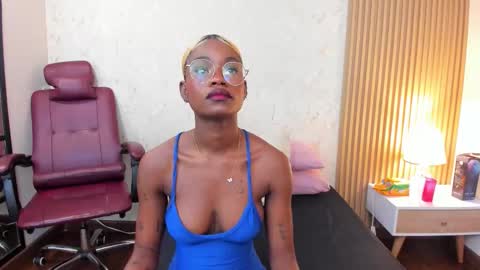 Amelia Adams online show from October 24, 5:57 pm