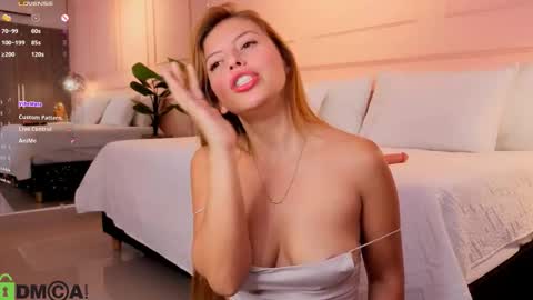 AMELIA online show from November 24, 12:26 pm