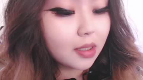 Amelia online show from April 27, 4:59 pm