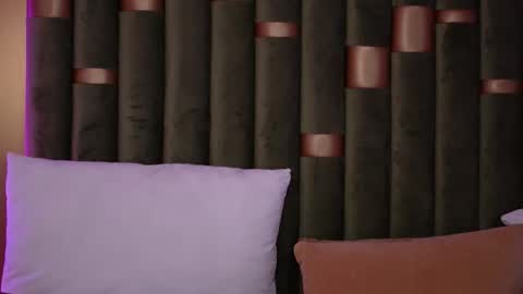 Amelia online show from October 15, 9:32 am