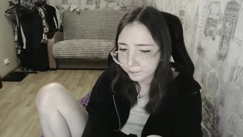 Amelia online show from February 9, 8:02 pm