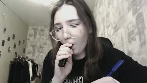 Amelia online show from February 11, 8:10 pm