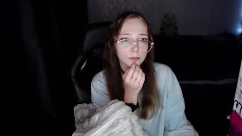 Amelia online show from September 28, 8:29 pm