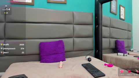 Amelia online show from January 15, 6:29 pm