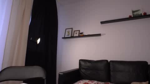 Amelia   online show from October 12, 8:29 am