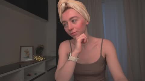 Amelia   online show from January 25, 2:58 pm