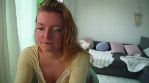 Amelia online show from June 21, 10:10 am