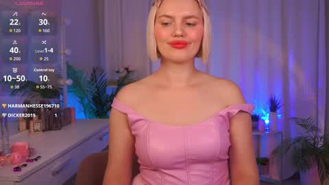 Snapshot of ameliawells chatting on October 16, 5:51 am  Amelia  online show from October 16, 5:51 am