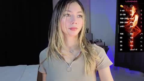 Isabella online show from October 27, 2:33 am