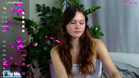 AmeliRoyse online show from October 15, 5:14 pm