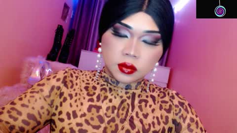 Queen Mireska online show from February 13, 6:33 pm