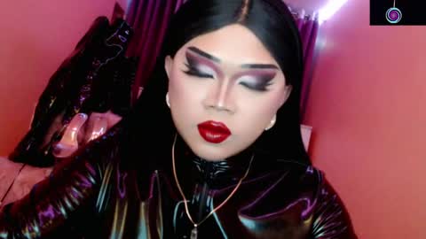 Queen Mireska online show from May 4, 5:19 pm
