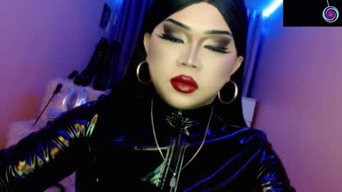 Queen Mireska online show from March 18, 6:25 pm