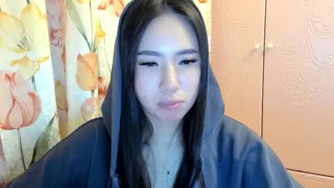Snapshot of amina_artin chatting on October 7, 10:06 pm Amina online show from October 7, 10:06 pm