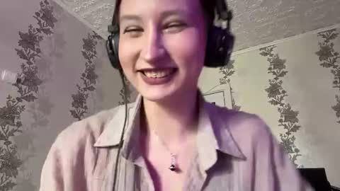 Kate online show from June 18, 11:48 am