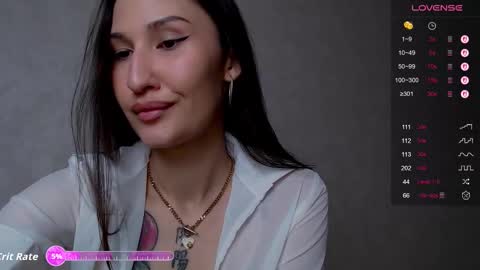 Snapshot of aminegulse chatting on October 12, 11:28 pm Camilla online show from October 12, 11:28 pm