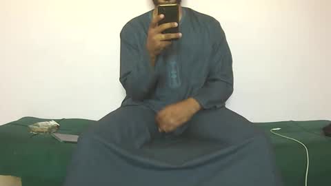 Snapshot of amir_elaraby chatting on September 30, 10:48 am Amir online show from September 30, 10:48 am