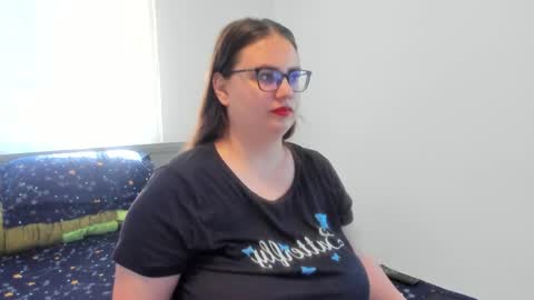 Amira Vyxen online show from May 25, 4:51 am