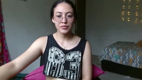 amitlu_ online show from January 25, 6:24 pm