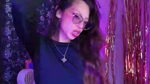 Ammelie online show from December 22, 11:22 pm