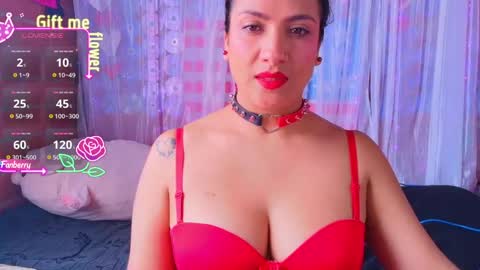 Snapshot of ammy_stones1 chatting on October 3, 2:47 pm Ammy Stones online show from October 3, 2:47 pm