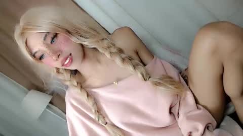 Belle Tylor online show from February 23, 9:50 pm