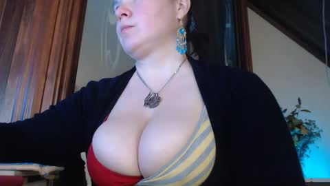 amorelara online show from February 17, 1:11 pm