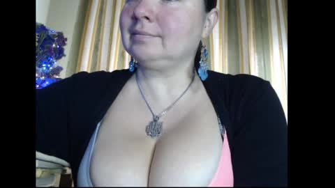 amorelara online show from October 5, 9:07 am