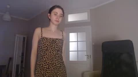 Snapshot of amoremeoww chatting on March 6, 9:53 pm miss unforgettable online show from March 6, 9:53 pm