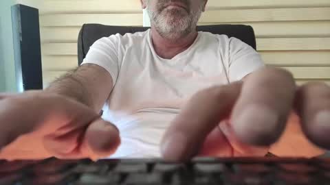 AmorLin online show from April 6, 12:28 pm