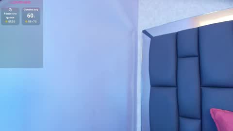 amy__wats0n online show from April 11, 7:07 pm