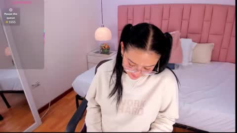 Aleja   online show from December 14, 2:51 am