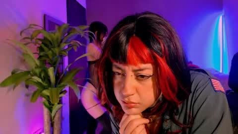 amy_flaker888 online show from April 3, 4:19 am