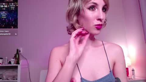 Amy online show from April 22, 11:45 pm