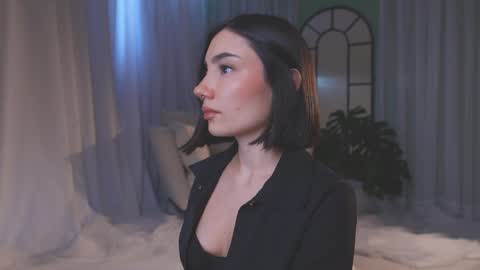 Amy Armstrong online show from April 1, 10:28 pm