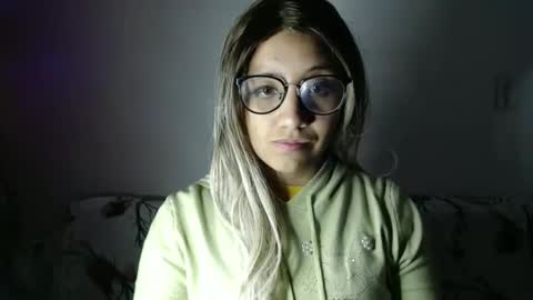 amycosplay99 online show from January 1, 11:05 am