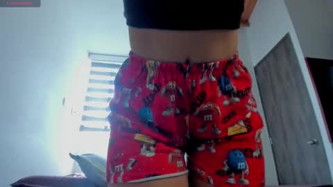 Snapshot of amyharlow_ chatting on October 28, 6:09 pm Jenn  online show from October 28, 6:09 pm