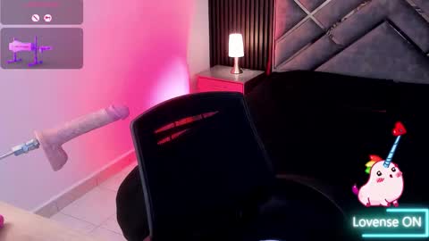 amyy blake  online show from February 4, 11:58 am