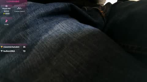 A online show from March 3, 12:39 pm