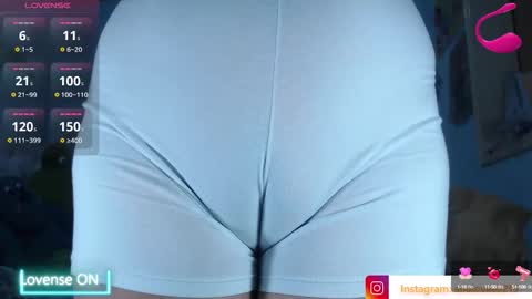 Snapshot of ana_loveee chatting on October 5, 5:09 pm Ana lopez - Cameltoe girl online show from October 5, 5:09 pm