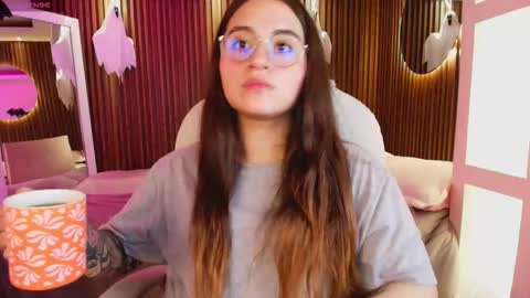 Ana online show from October 8, 7:42 pm