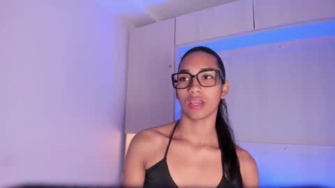 anaacollins_ online show from February 13, 11:57 am