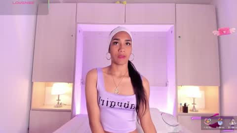 Snapshot of anaacollins_ chatting on October 21, 11:48 am anaacollins_ online show from October 21, 11:48 am