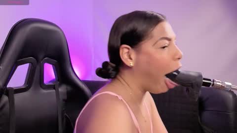 anabel alice gandara  online show from October 8, 8:42 am