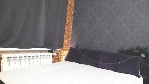 Anna online show from December 18, 2:34 pm