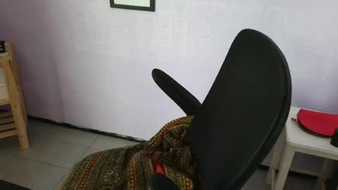 anabelucci_ online show from July 17, 5:15 pm