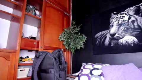 Anahi online show from February 24, 2:58 am